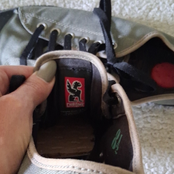 REI Crome Stylish Black and Green Men's Sneakers - Picture 5 of 7